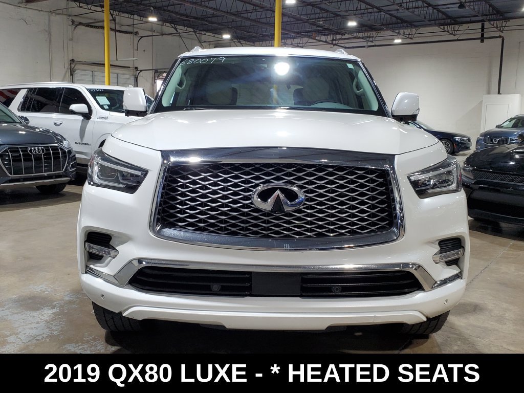 Used 2019 INFINITI QX80 Luxe w/ All-Season Package RWD image 2
