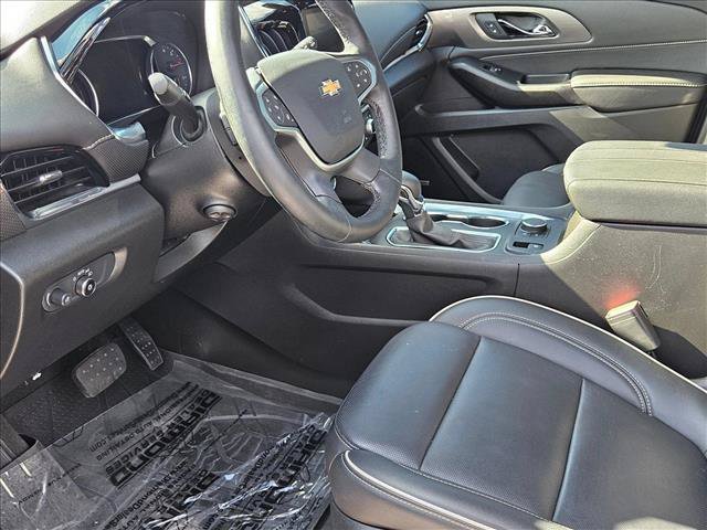 Used 2023 Chevrolet Traverse Premier w/ LPO, Floor Liner Package FWD image 17