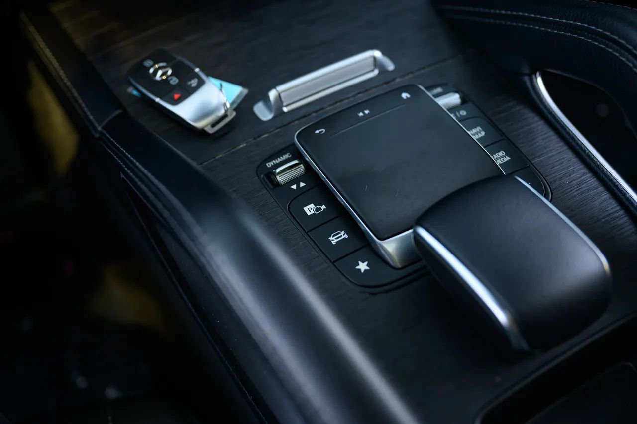 Used 2021 Mercedes-Benz GLE 350 w/ Premium Package image 38