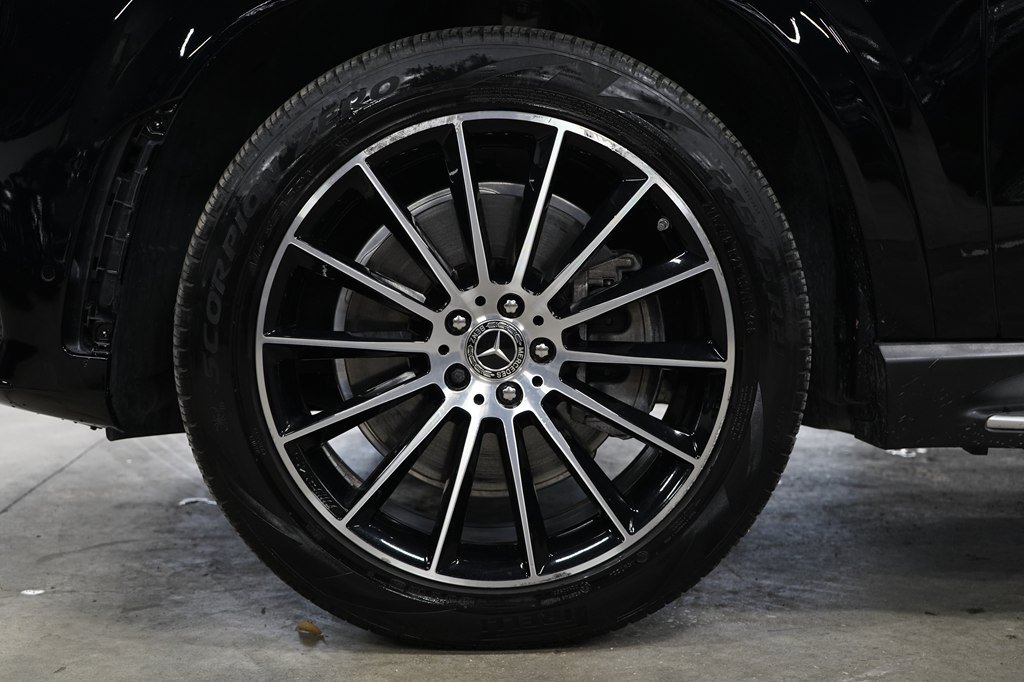Used 2021 Mercedes-Benz GLE 580 4MATIC image 32