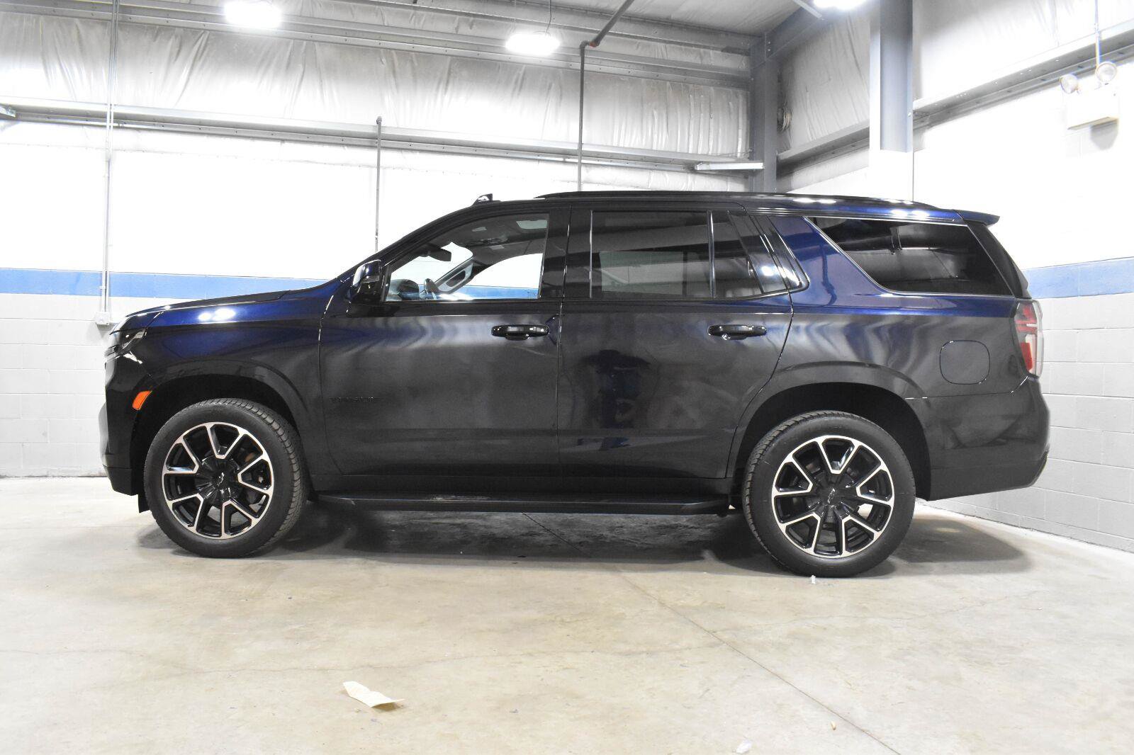 Used 2022 Chevrolet Tahoe RST w/ Luxury Package AWD/4WD image 22