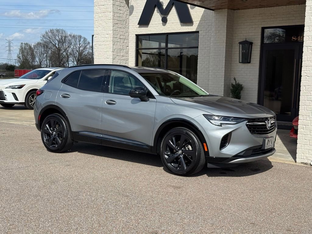Used 2023 Buick Envision Essence w/ Sport Touring Package AWD/4WD image 1