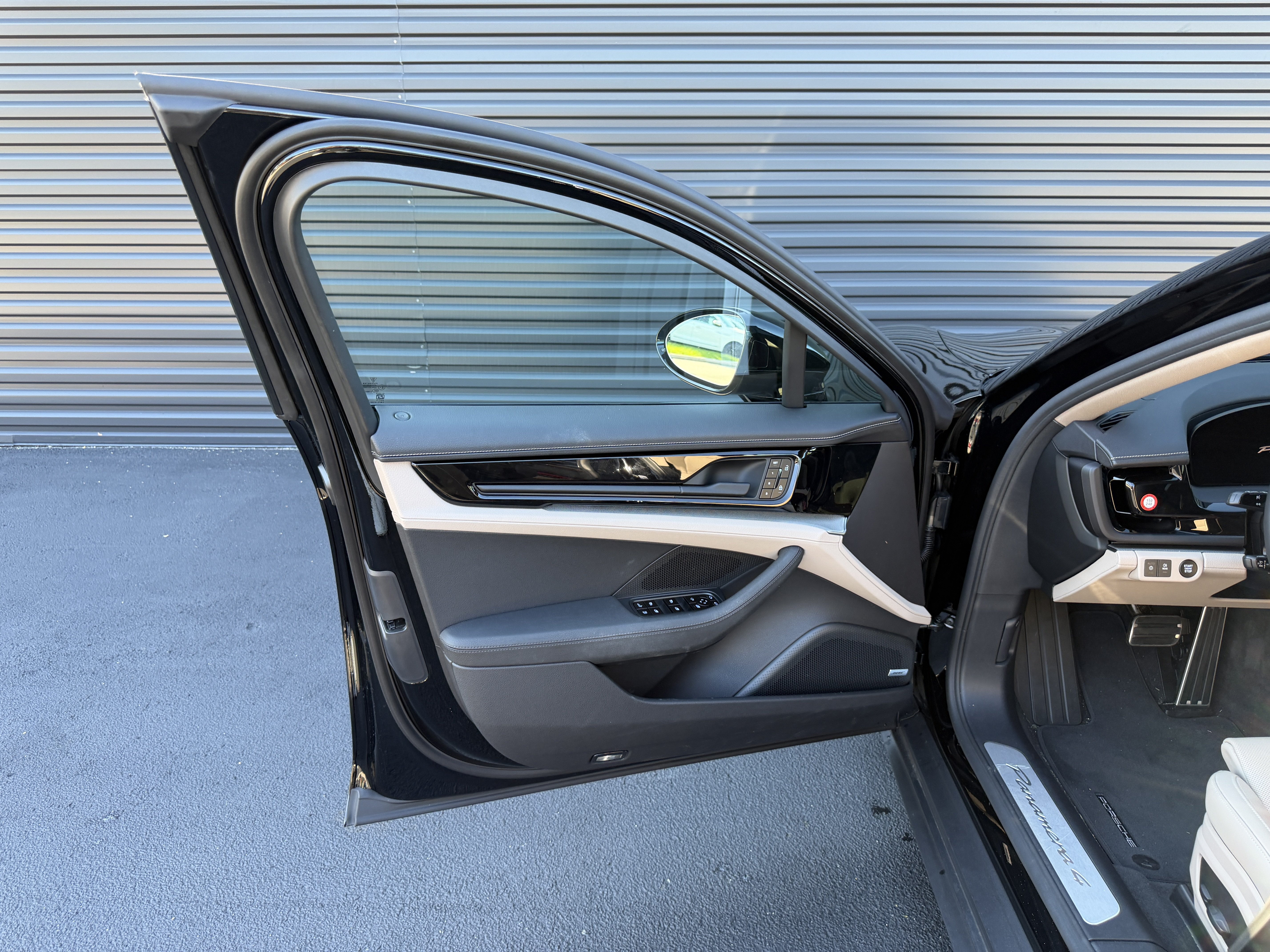 Certified 2026 Porsche Panamera 4 E-Hybrid AWD/4WD image 21