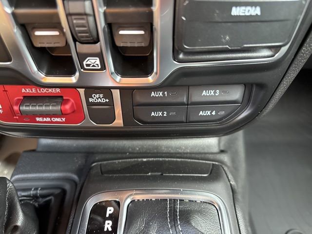 New 2025 Jeep Gladiator Sport AWD/4WD image 45