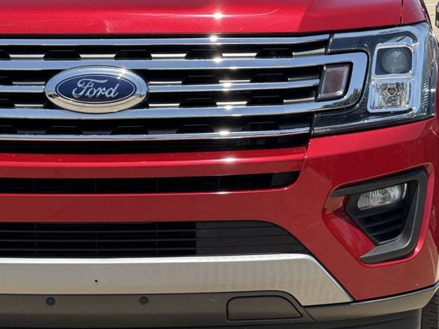 Used 2020 Ford Expedition XLT w/ Equipment Group 202A RWD image 8