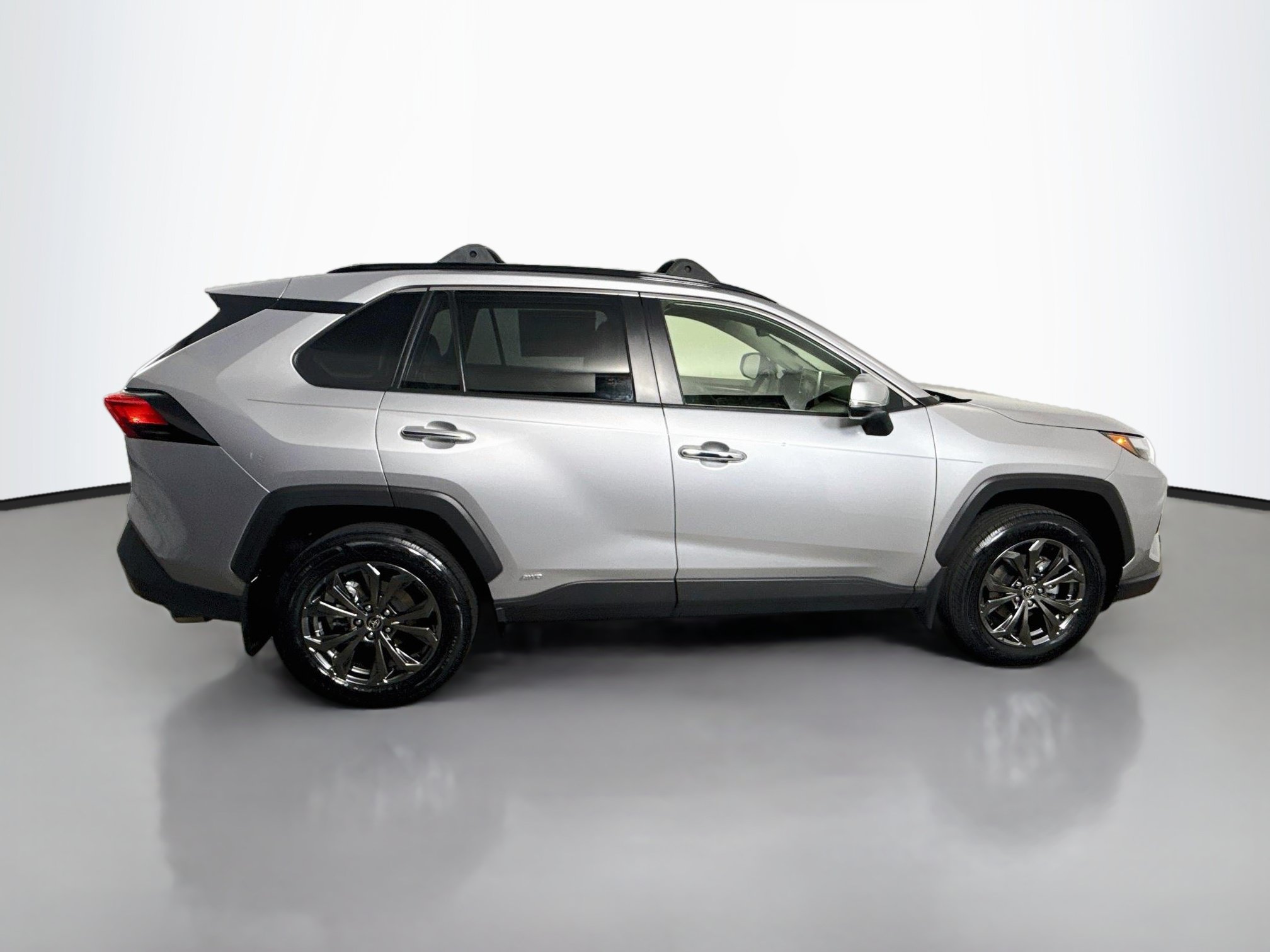 Certified 2022 Toyota RAV4 Limited AWD/4WD image 8