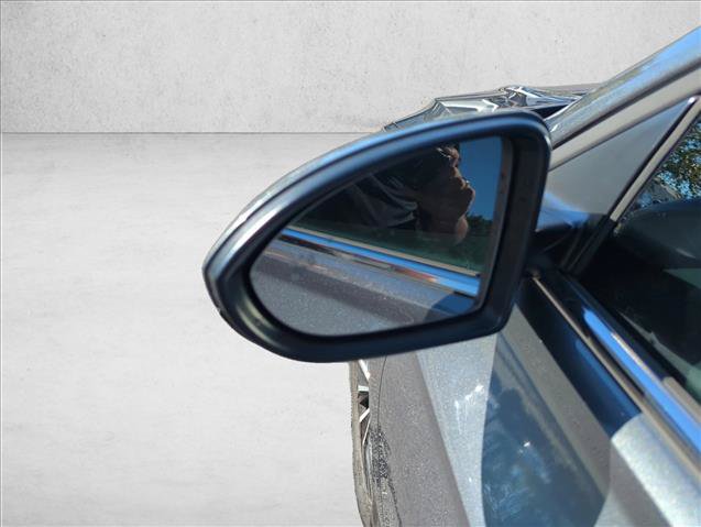 Used 2019 Volkswagen Jetta SE w/ Cold Weather Package FWD image 13