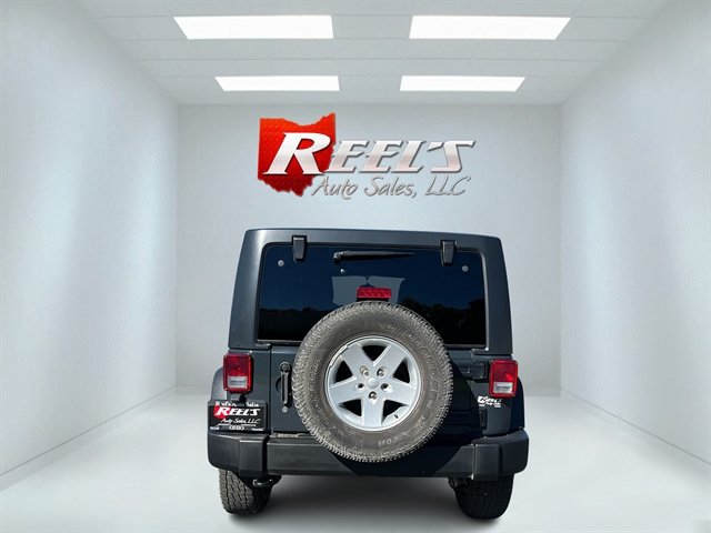 Used 2018 Jeep Wrangler Unlimited Sport S AWD/4WD image 9