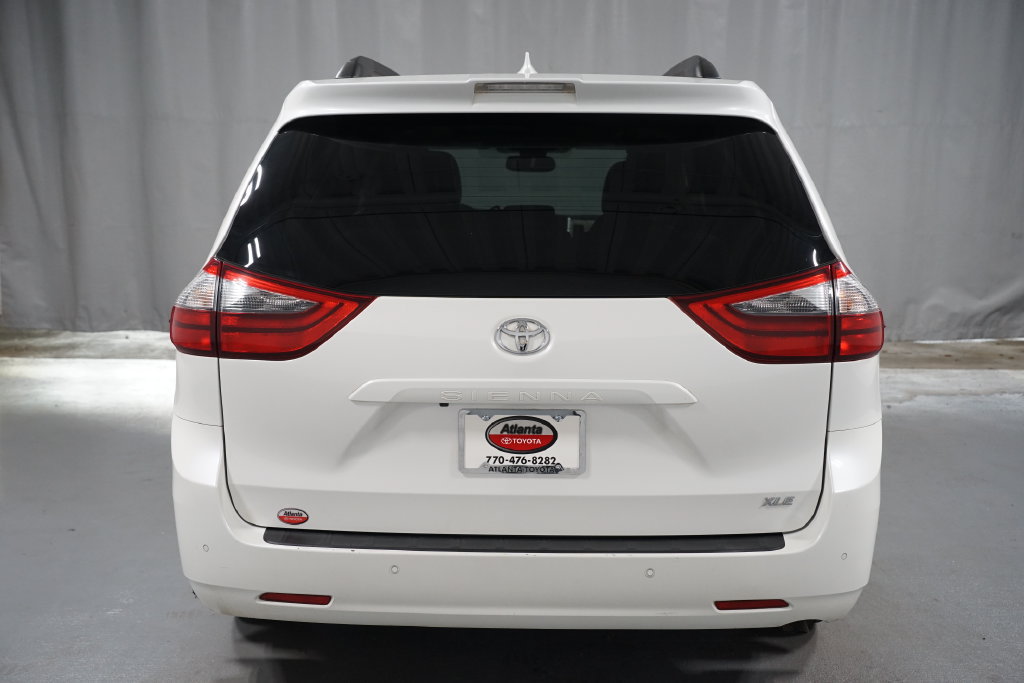 Certified 2020 Toyota Sienna XLE Premium FWD image 7