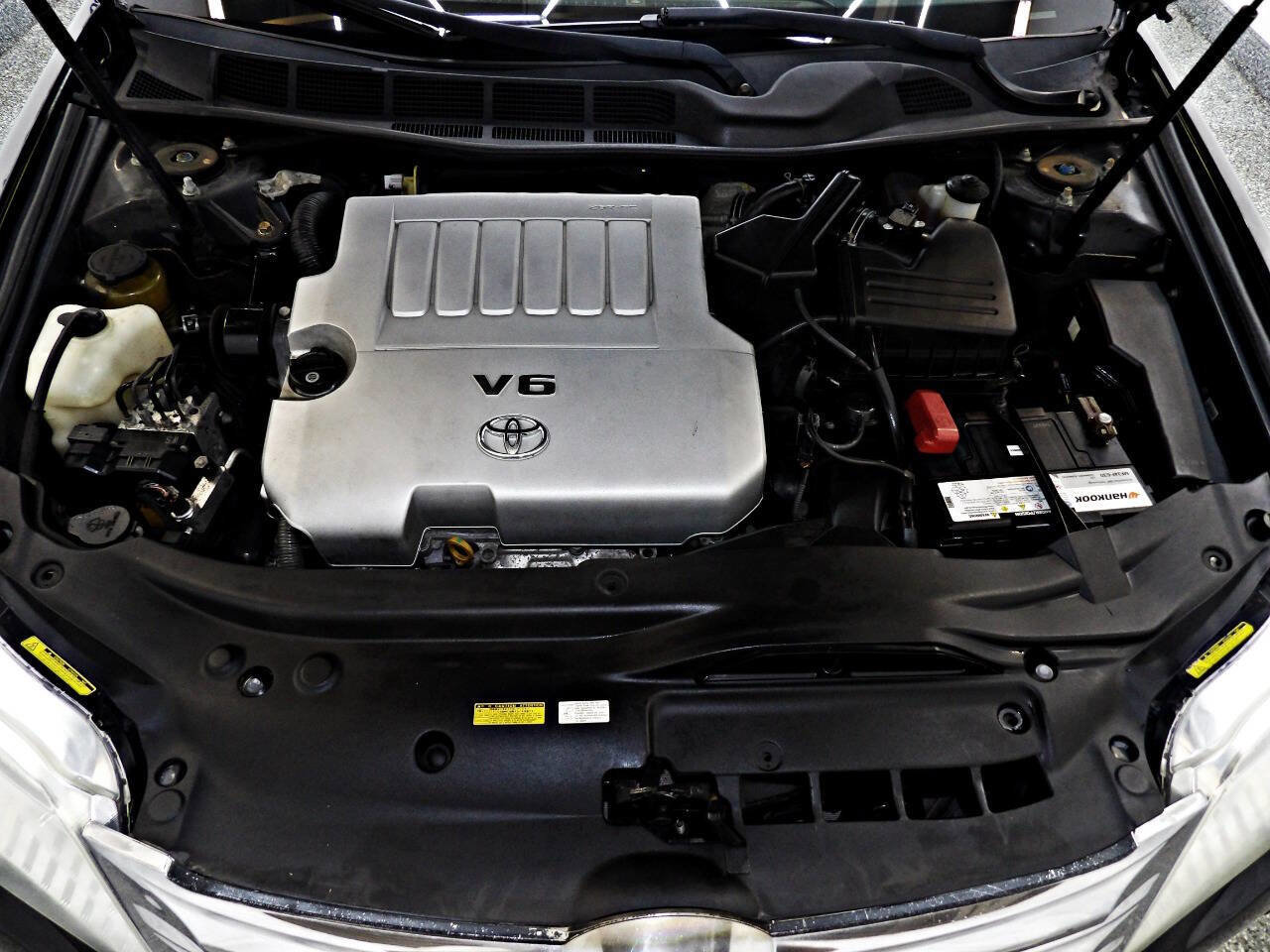 Used 2011 Toyota Avalon Limited FWD image 24