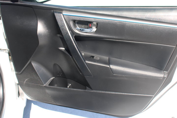 Used 2016 Toyota Corolla S FWD image 17