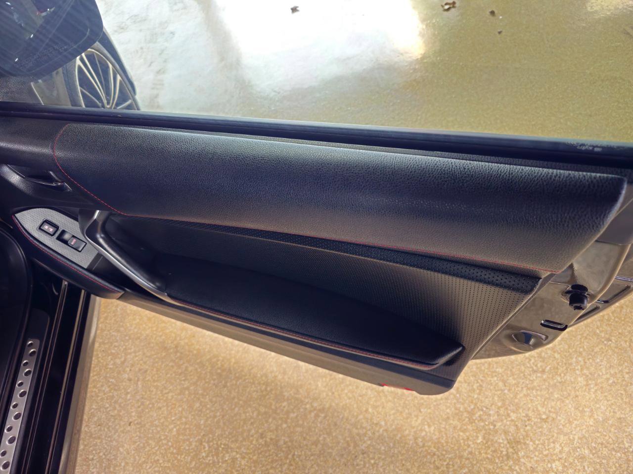 Used 2015 Scion FR-S image 10