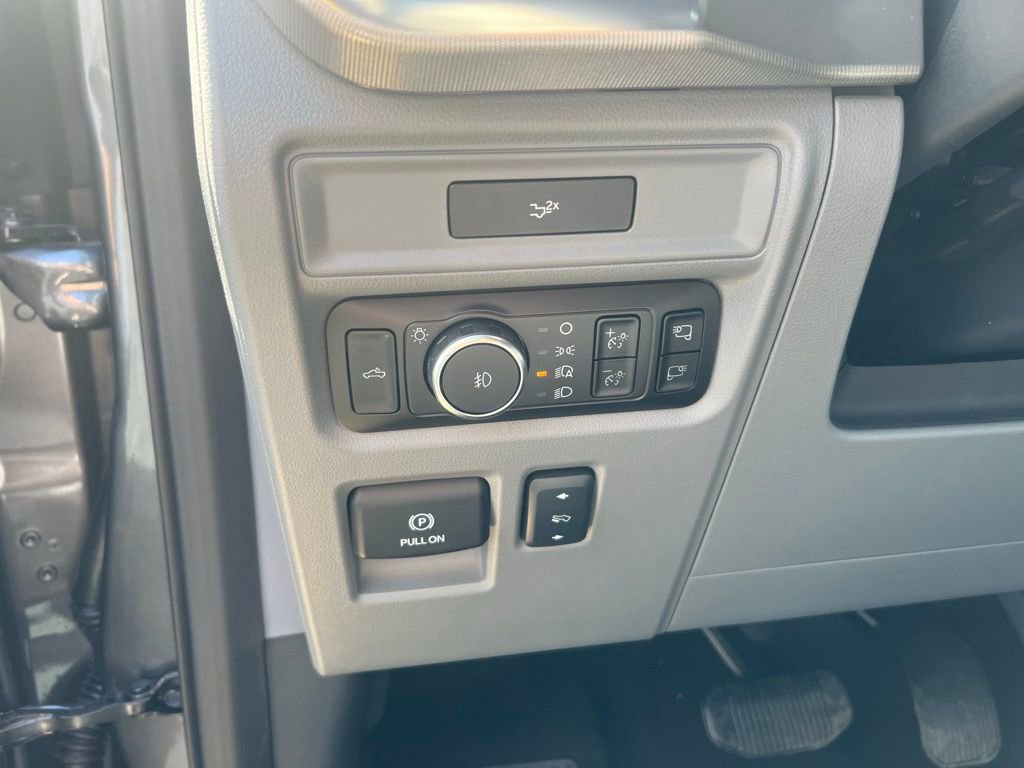 New 2026 Ford F150 Lariat w/ Equipment Group 502A High image 11