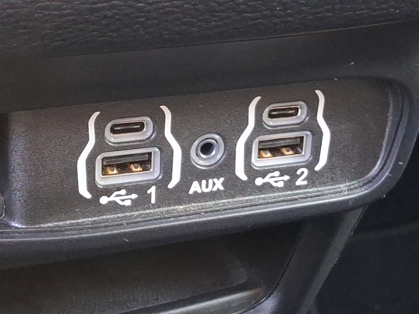 Used 2021 Chrysler Pacifica Touring w/ S Appearance Package image 25