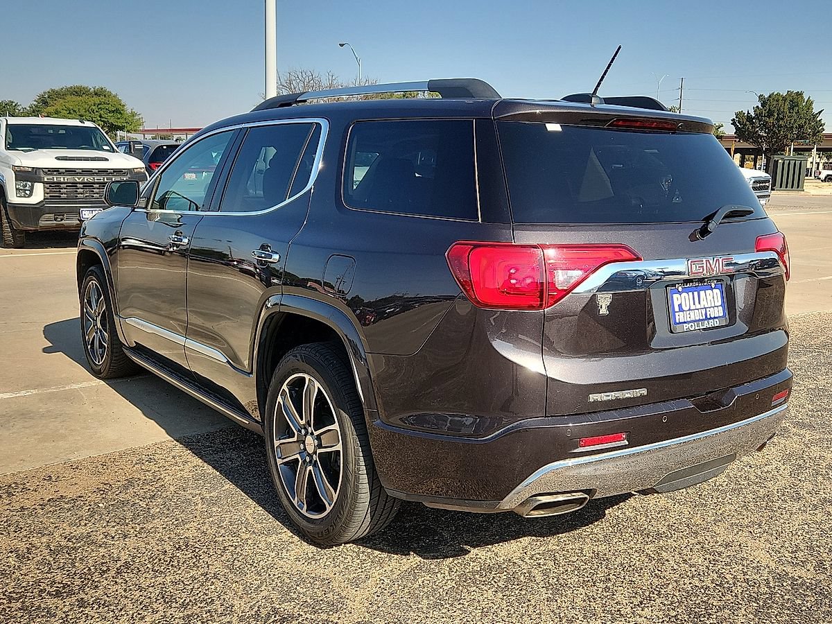 Used 2018 GMC Acadia Denali w/ Technology Package FWD image 2