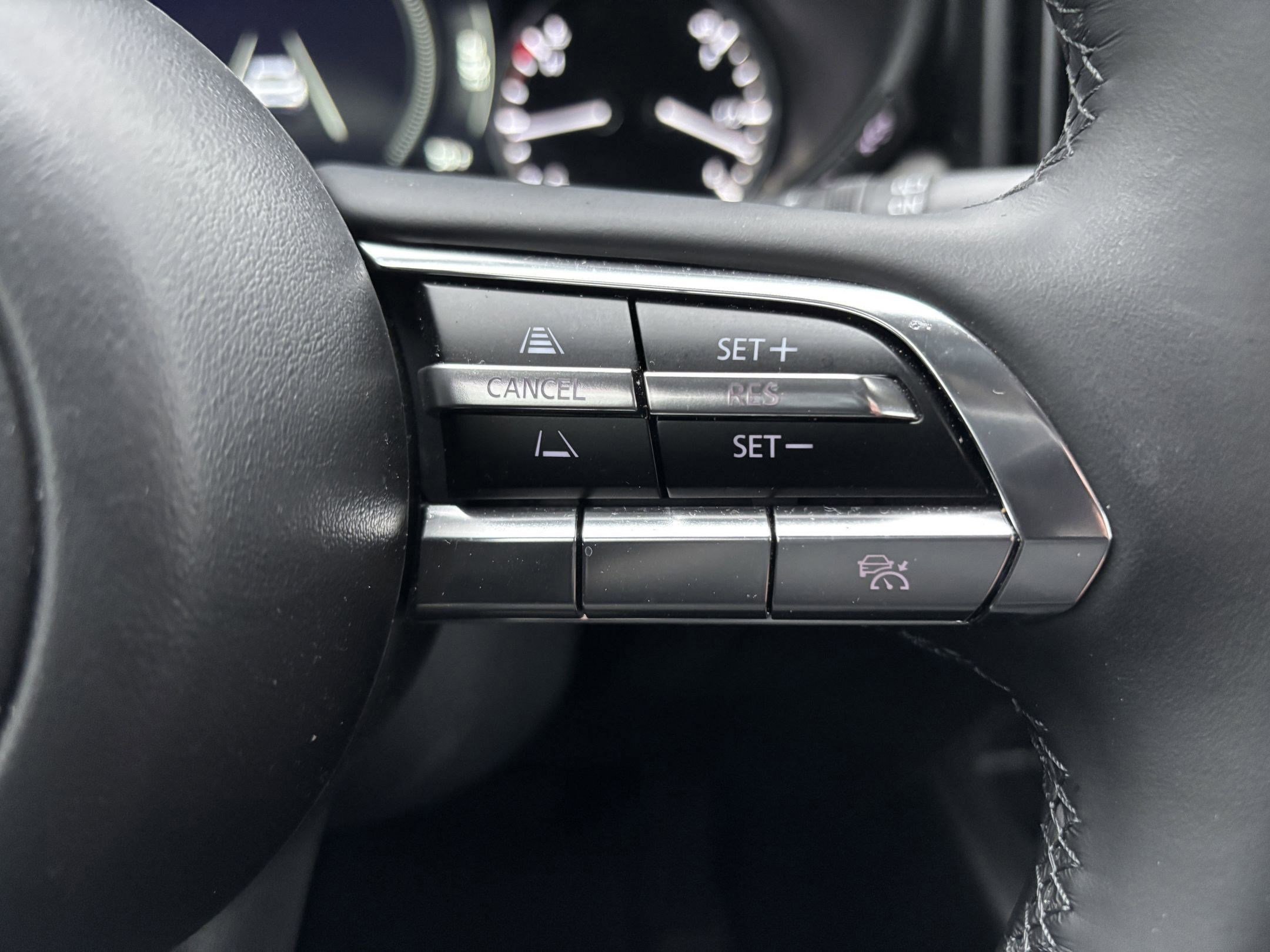 Certified 2025 MAZDA CX-50 AWD 2.5 Hybrid w/ Premium Pkg image 25