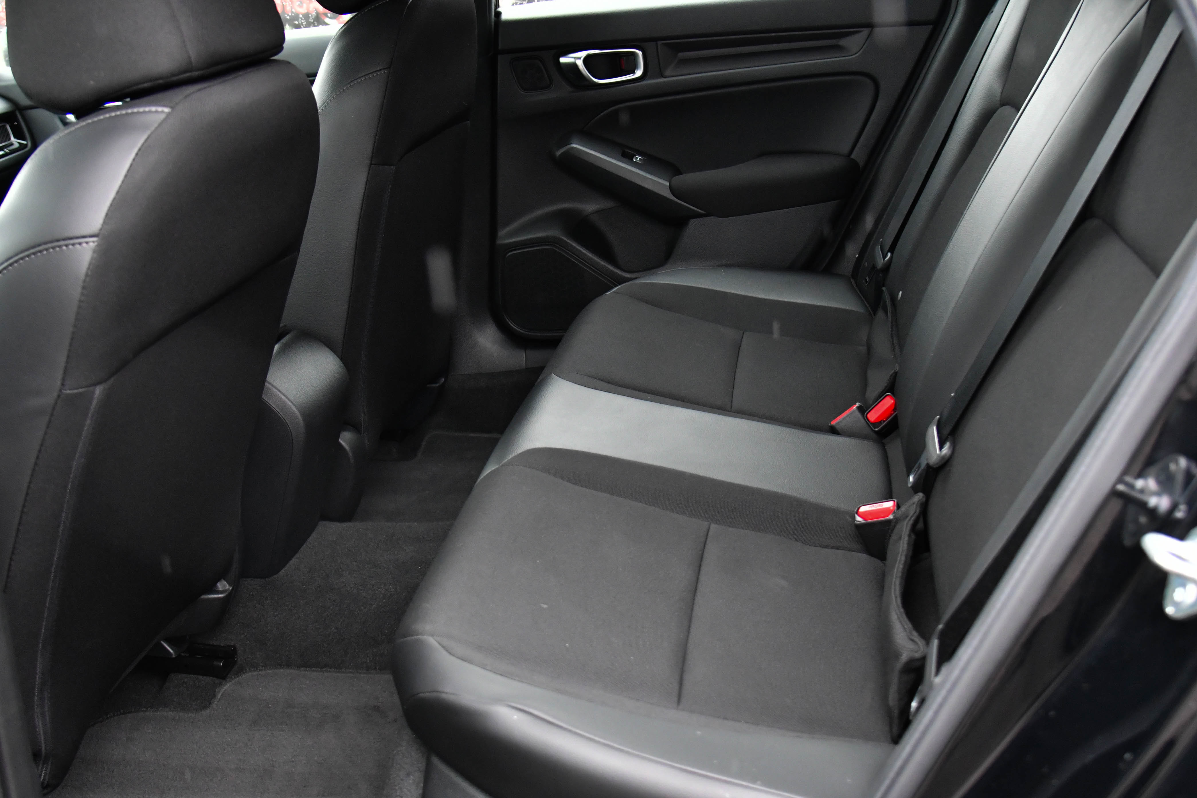 Used 2025 Honda Civic Sport image 34