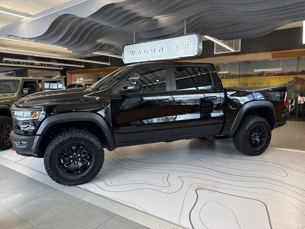 New 2027 RAM 1500 4x4 Crew Cab image 1
