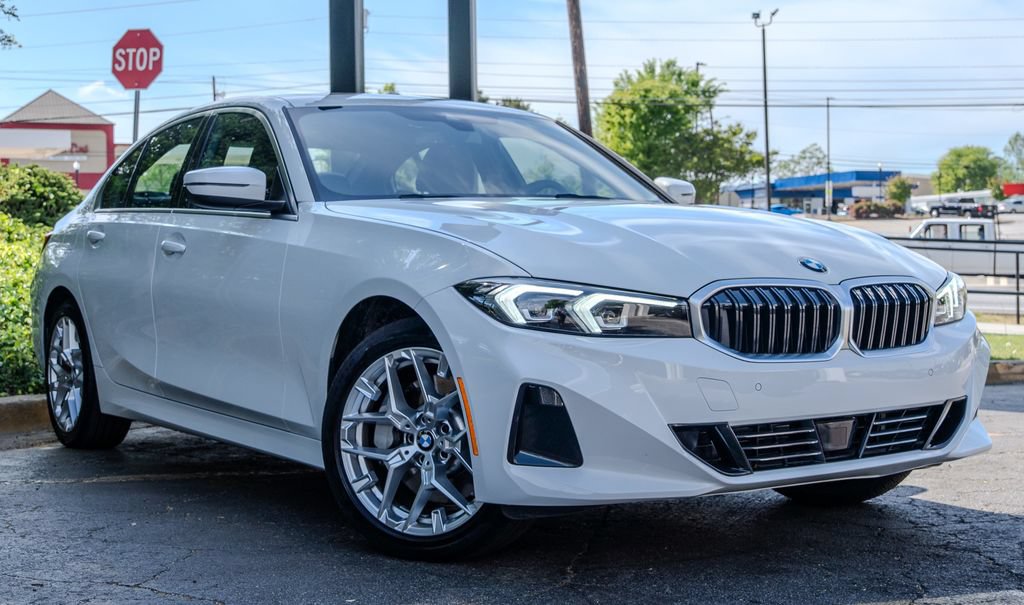 Used 2026 BMW 330i Sedan RWD image 3
