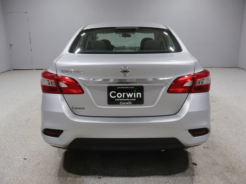 Used 2016 Nissan Sentra S FWD image 3