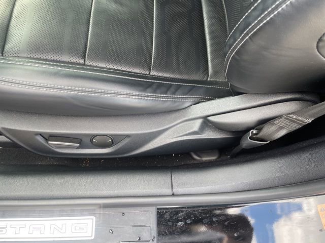 Used 2020 Ford Mustang GT Premium w/ Equipment Group 401A RWD image 26