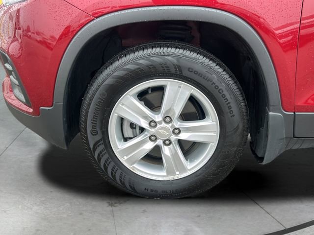 Used 2018 Chevrolet Trax LT w/ LT Convenience Package image 27