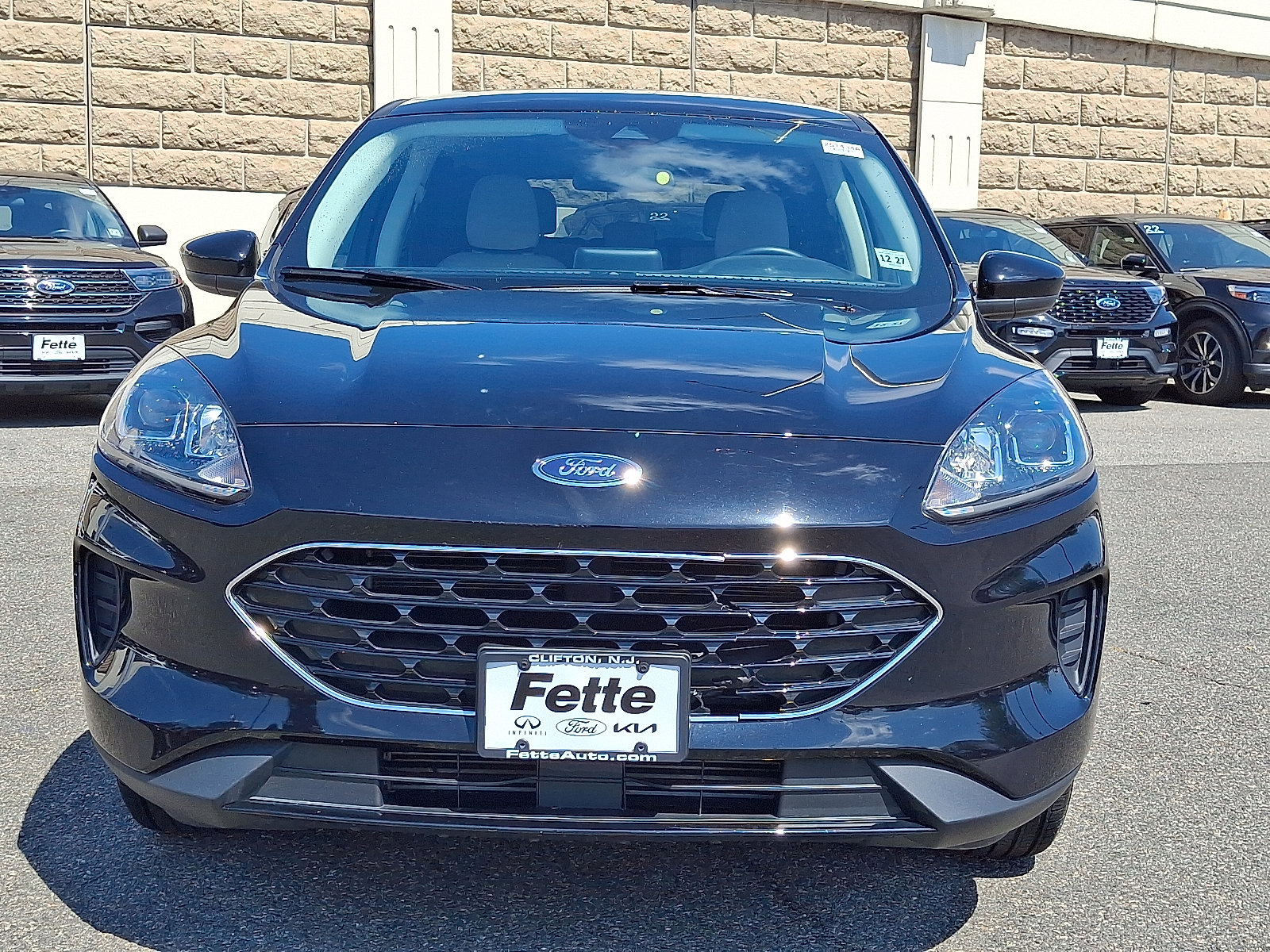 Certified 2022 Ford Escape SE w/ SE Sport Appearance Package image 2