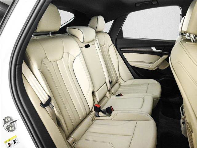 Used 2023 Audi Q5 2.0T Premium Plus w/ Premium Plus Package AWD/4WD image 21