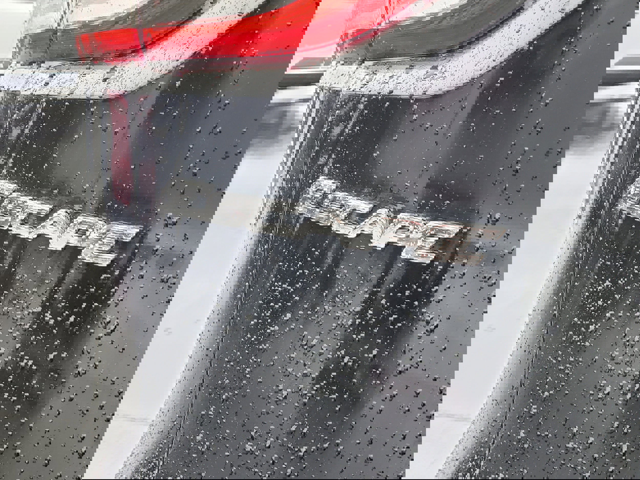 Used 2016 Ford Escape Titanium image 8