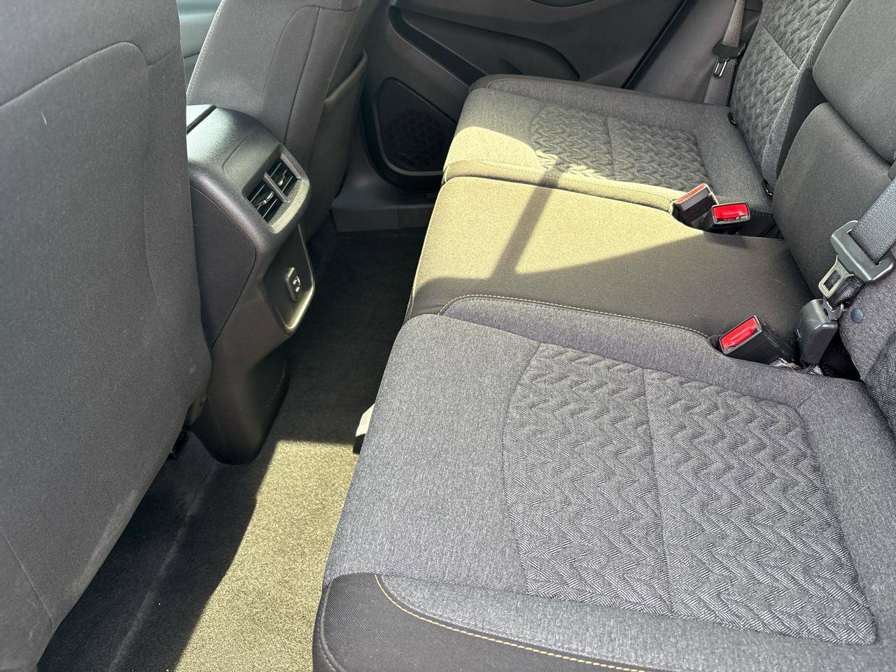 Used 2023 Chevrolet Equinox LT image 23