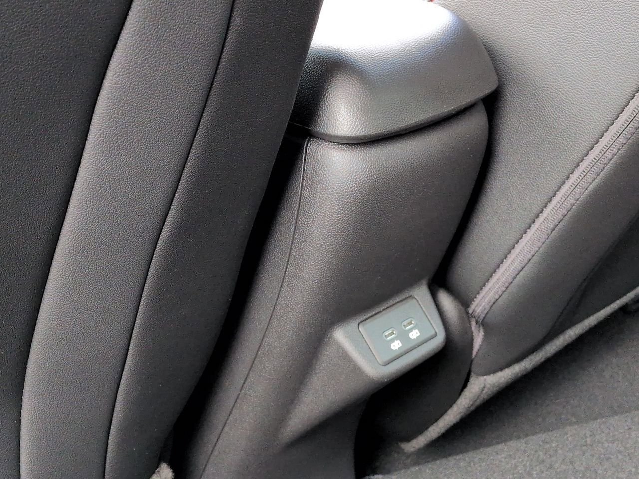 New 2027 Chevrolet Bolt RS w/ Super Cruise Package FWD image 21