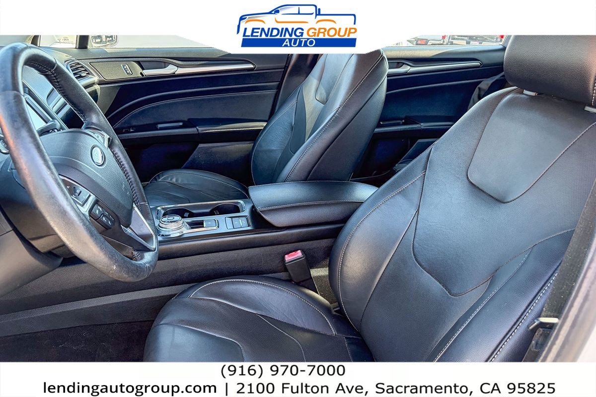 Used 2019 Ford Fusion Titanium FWD image 16