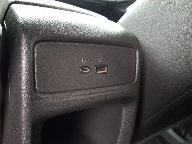 Used 2025 Chevrolet Trax LT FWD image 11