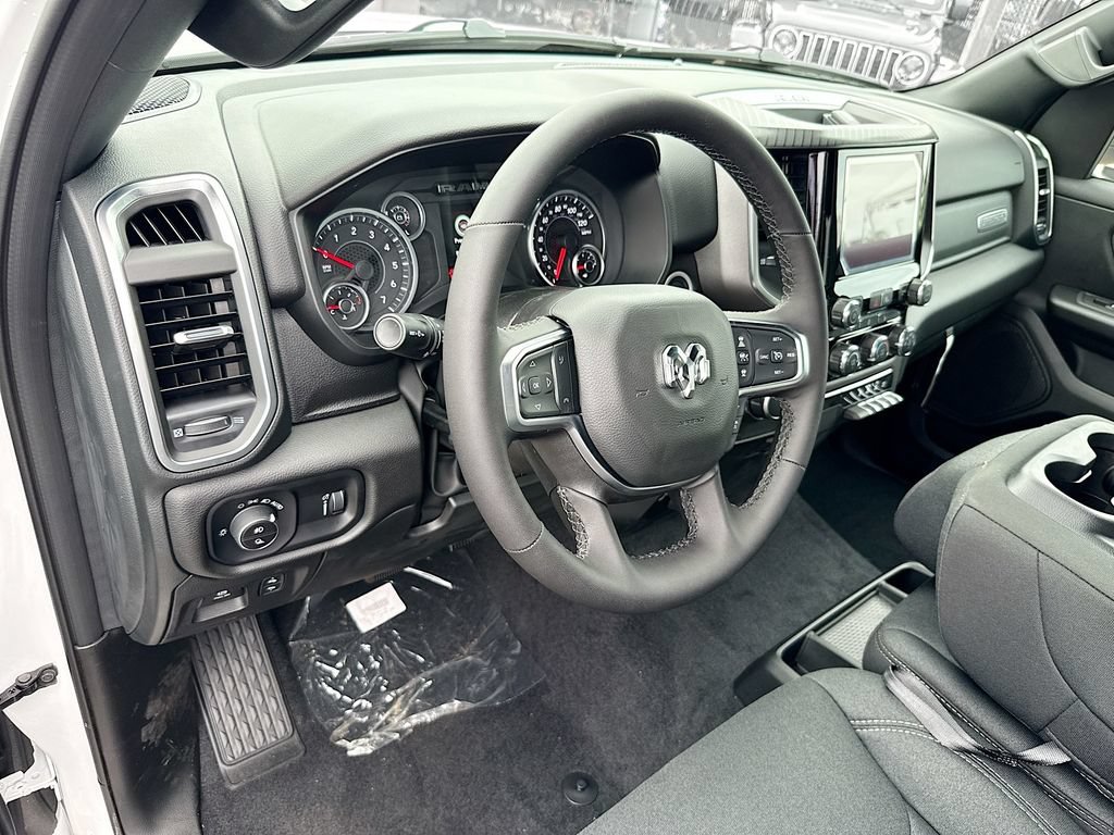 Used 2025 RAM 1500 Big Horn RWD image 10