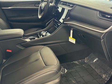 New 2026 Jeep Grand Cherokee Limited AWD/4WD image 22
