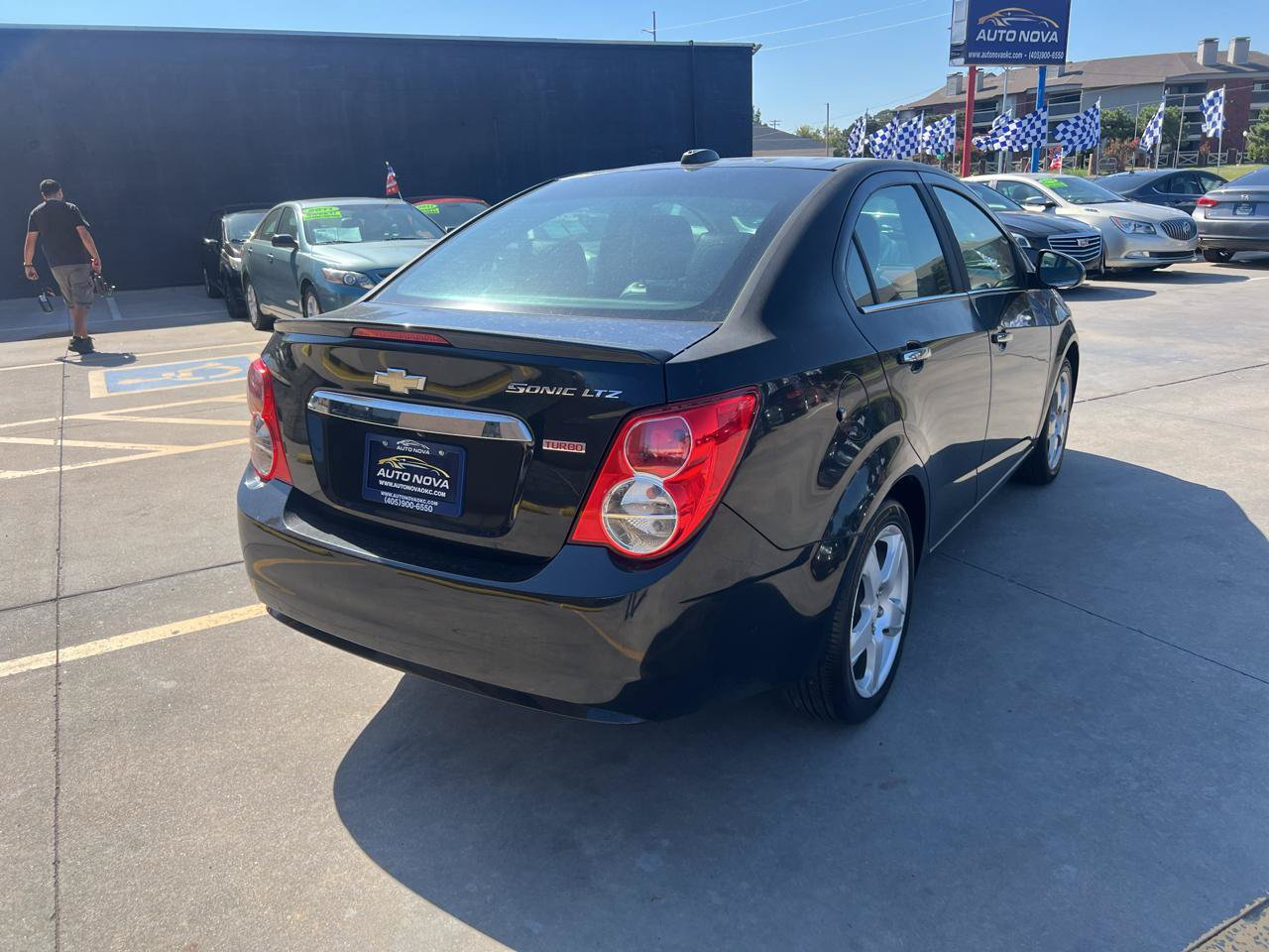 Used 2015 Chevrolet Sonic LTZ FWD image 7
