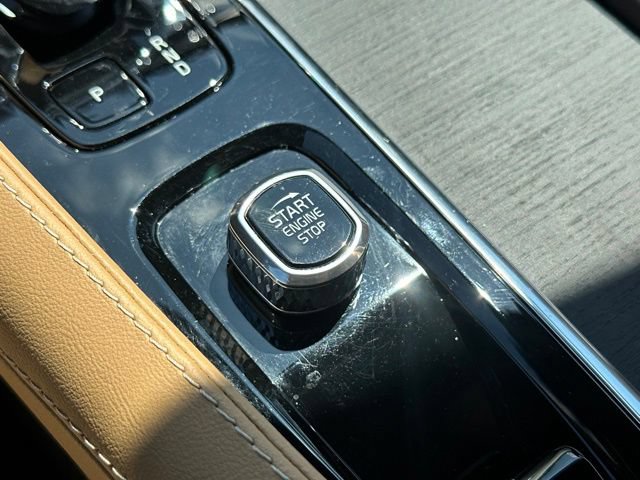 Certified 2023 Volvo XC90 B6 Ultimate AWD/4WD image 30