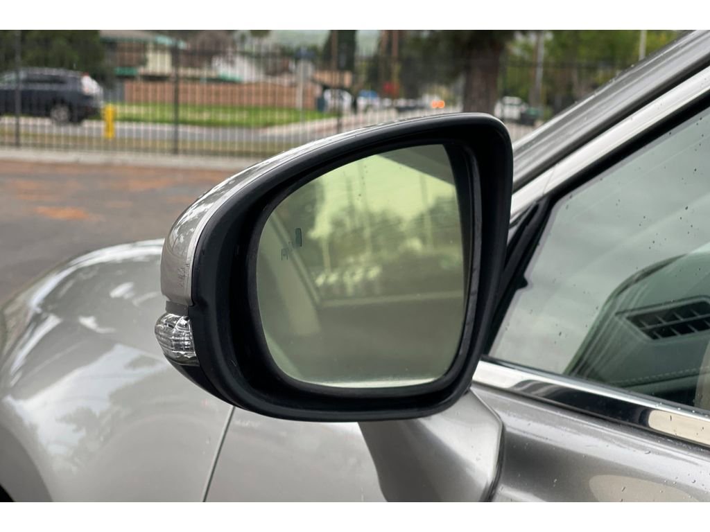 Used 2017 Lexus ES 300h image 53