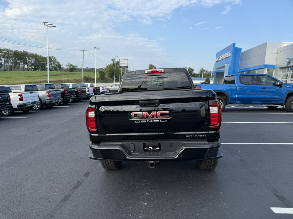 New 2026 GMC Canyon Denali AWD/4WD image 4