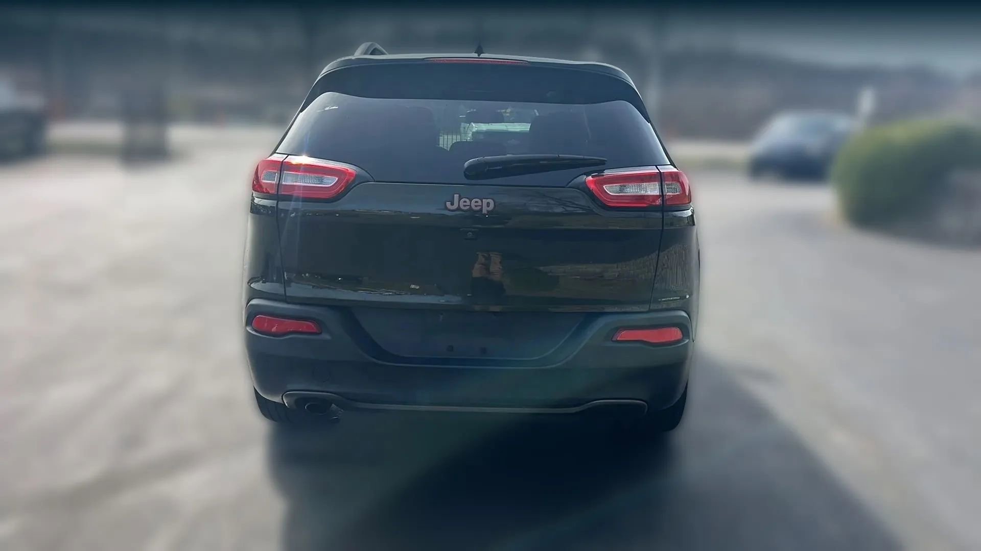 Used 2016 Jeep Cherokee 75th Anniversary image 4