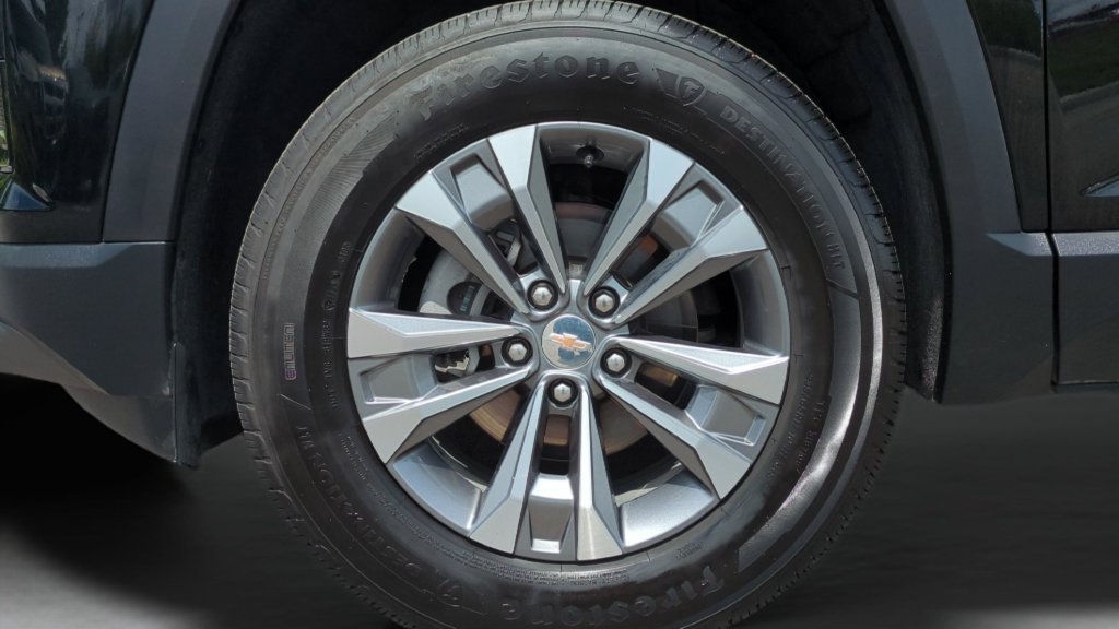 Used 2026 Chevrolet Equinox LT FWD image 10