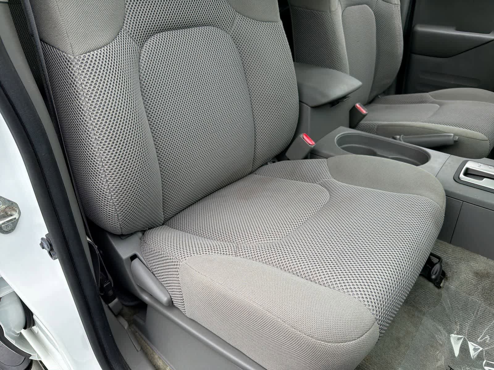 Used 2018 Nissan Frontier SV AWD/4WD image 22