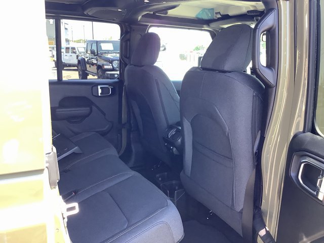 New 2025 Jeep Gladiator Sport AWD/4WD image 32