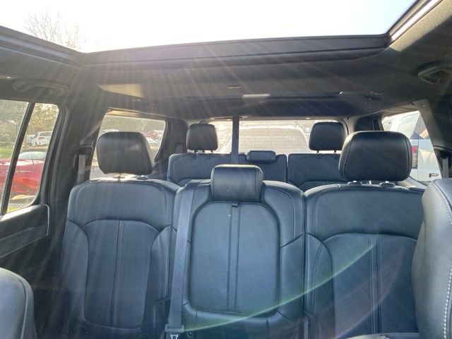 Used 2023 Jeep Wagoneer Series II w/ Premium Group I image 3