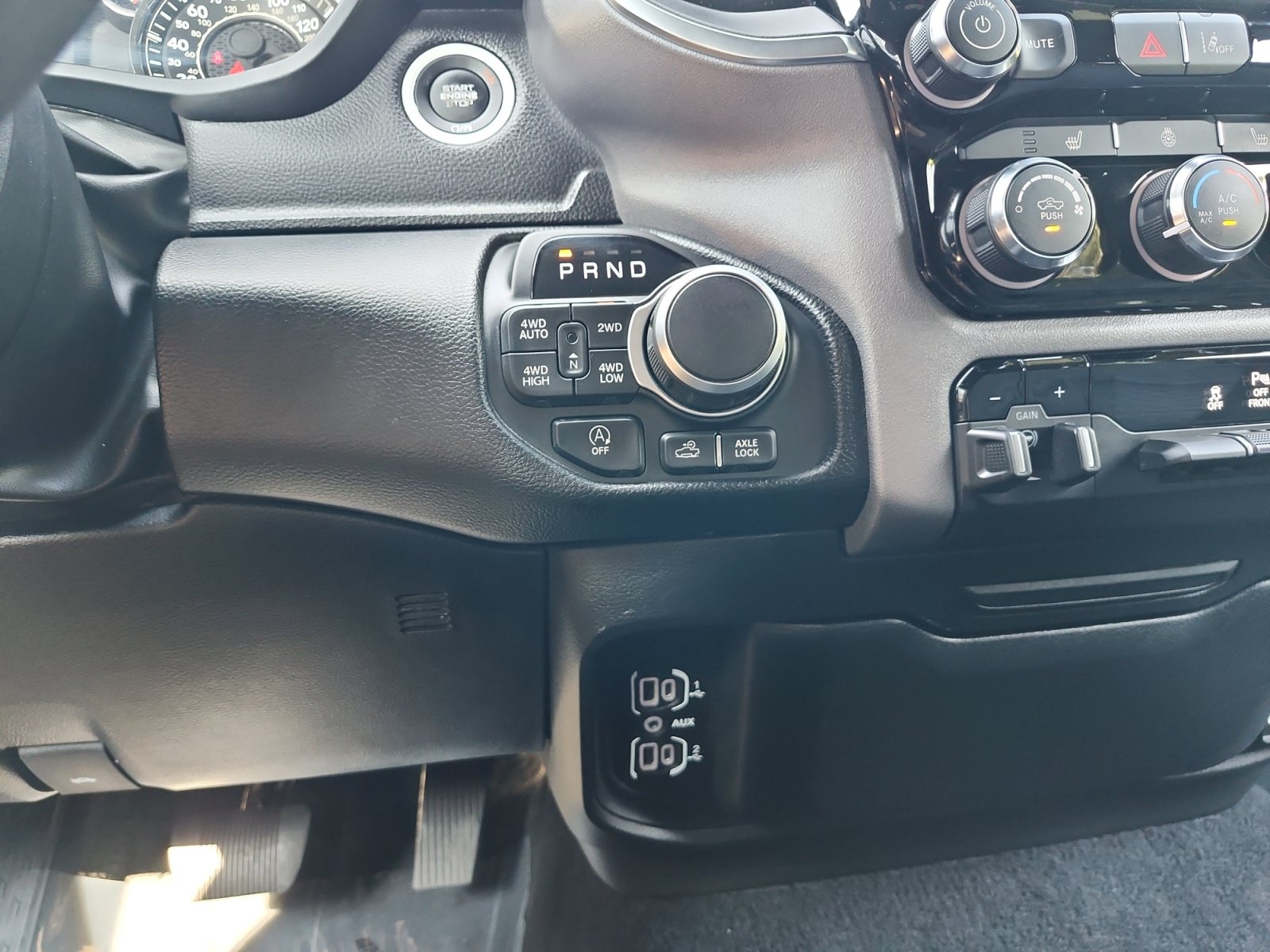 Used 2025 RAM 1500 Lone Star AWD/4WD image 21