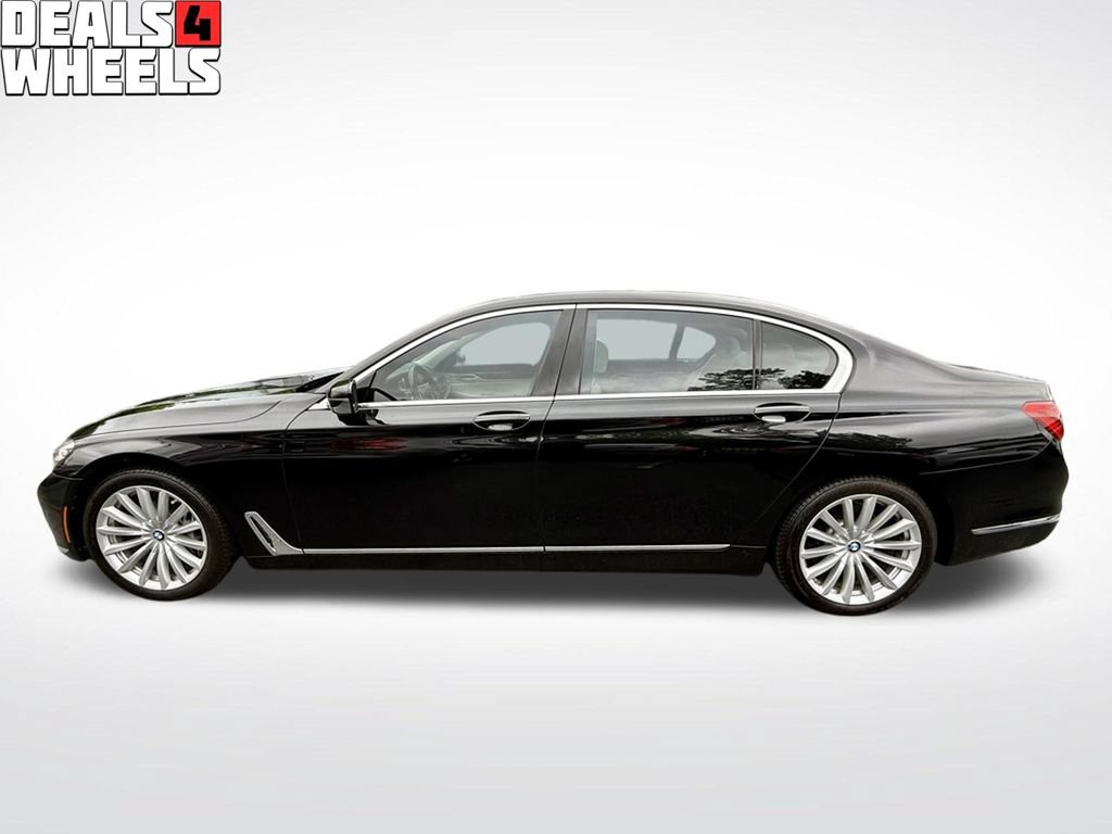 Used 2018 BMW 740i RWD image 13
