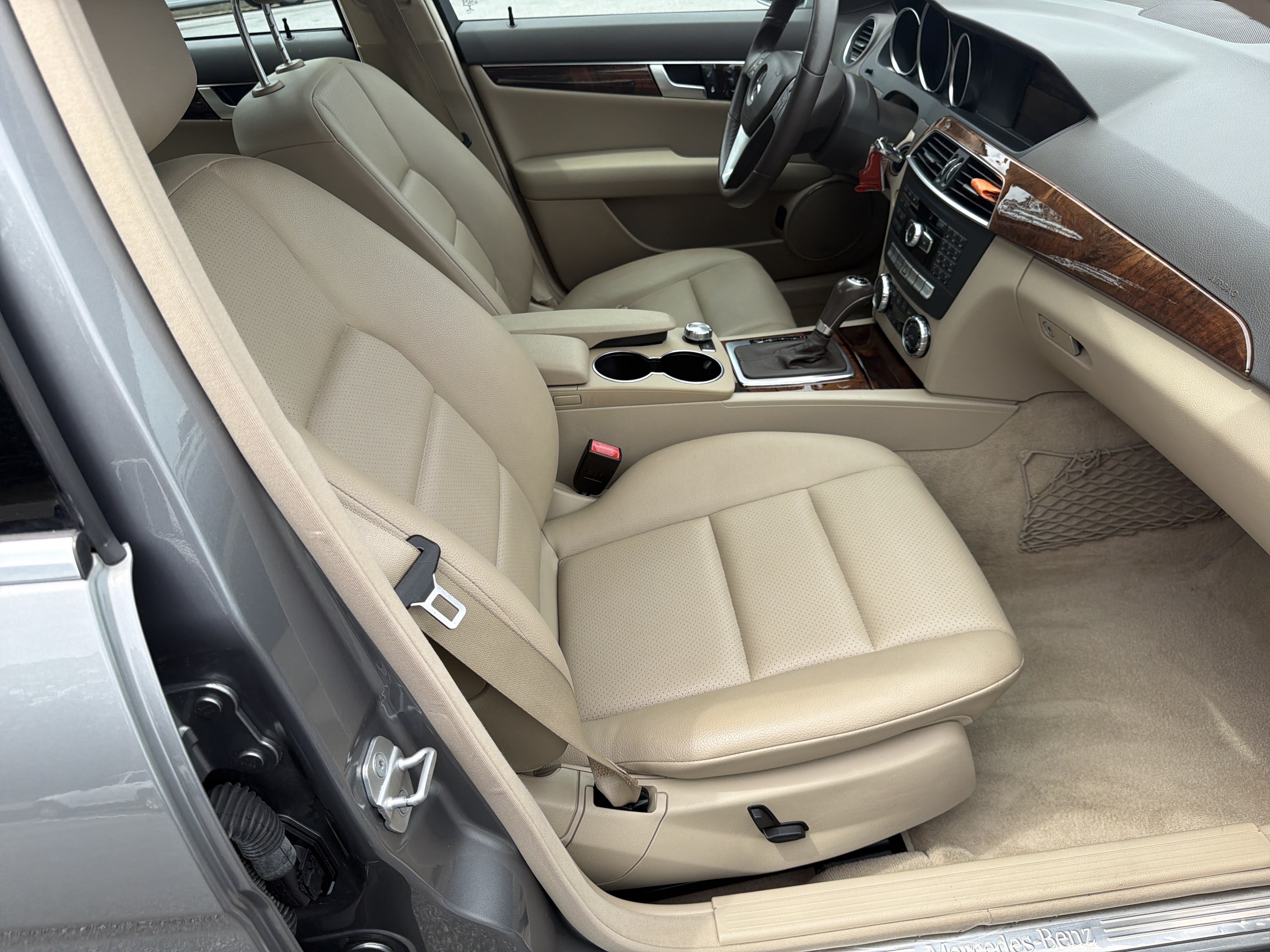 Used 2012 Mercedes-Benz C 300 4MATIC Sedan image 23