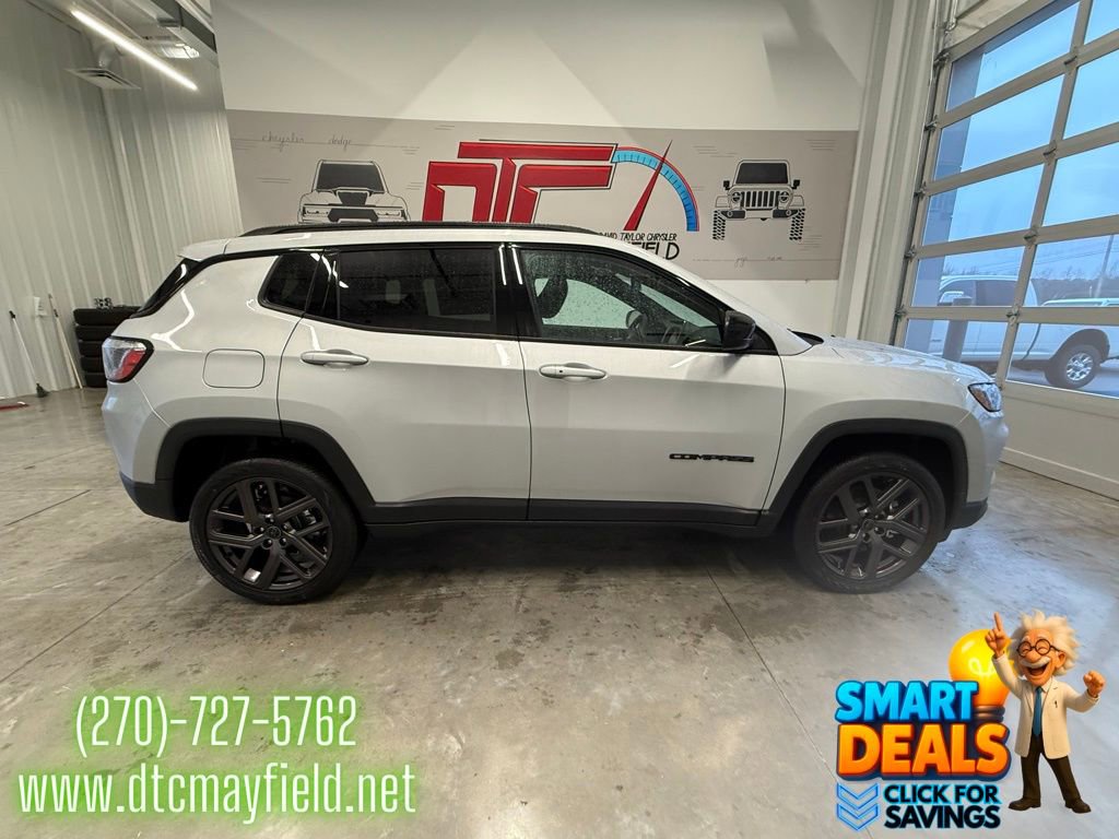 New 2026 Jeep Compass Latitude image 2
