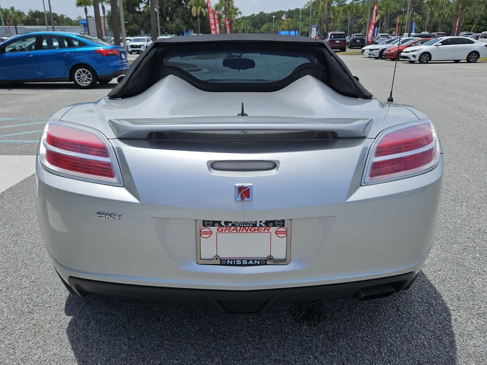 Used 2008 Saturn Sky RWD image 5