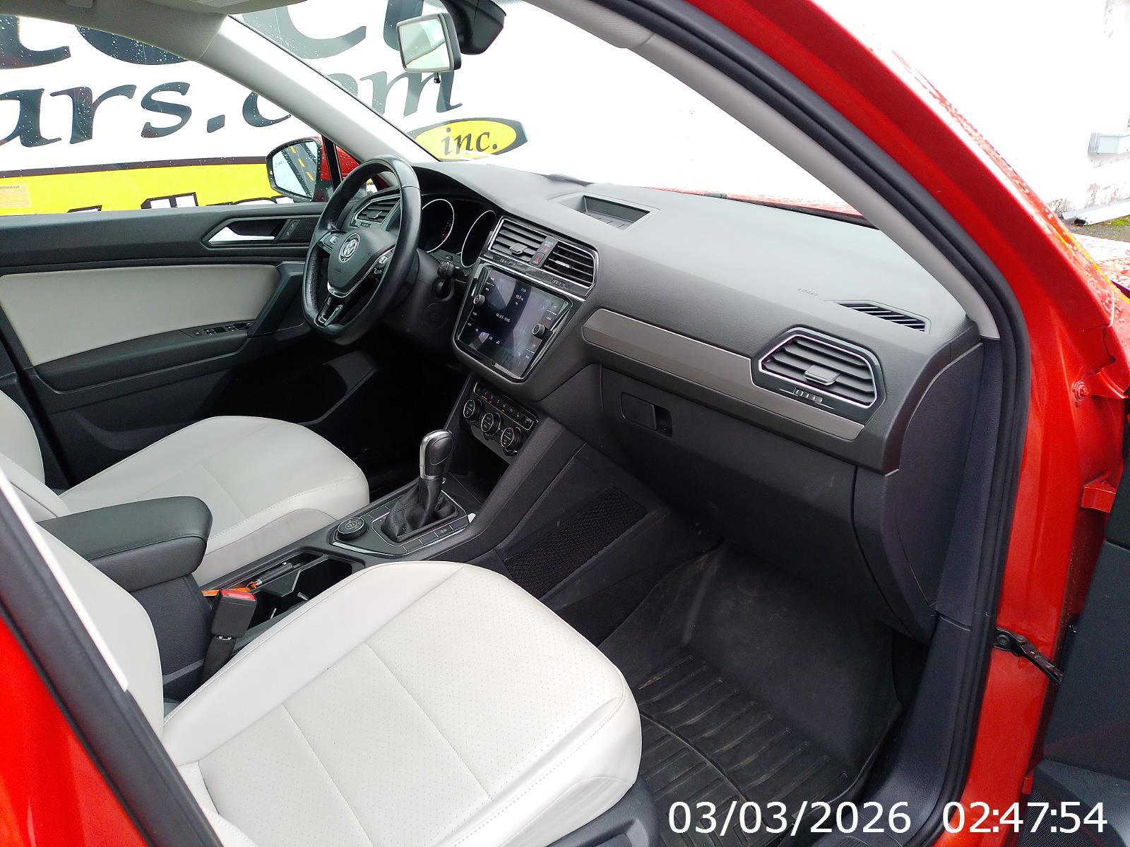 Used 2019 Volkswagen Tiguan SE AWD/4WD image 29